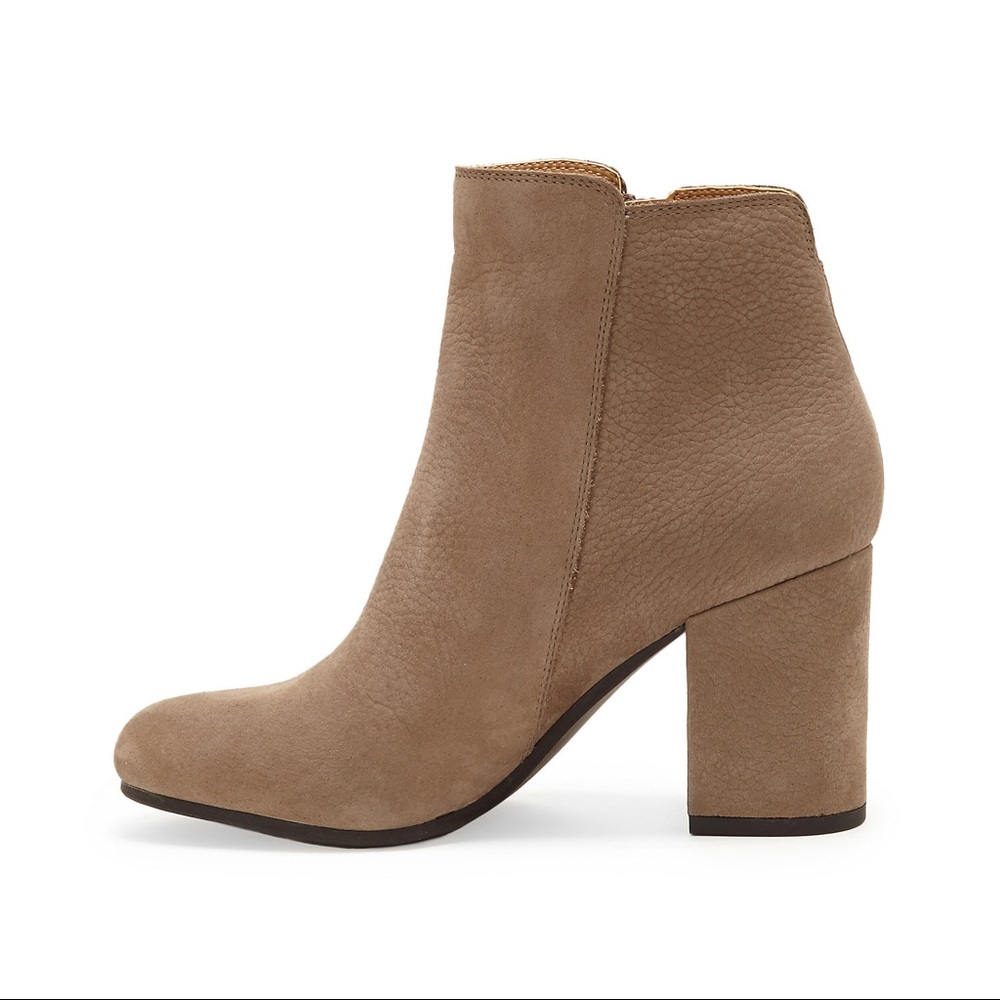 Brand new Lucky Brand Shaynah booties